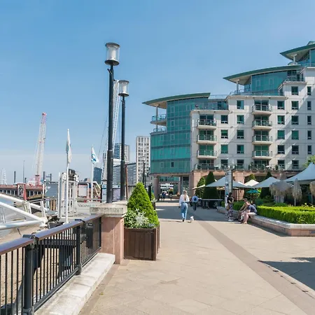 Vauxhall Luxury Manhattan London Exterior photo