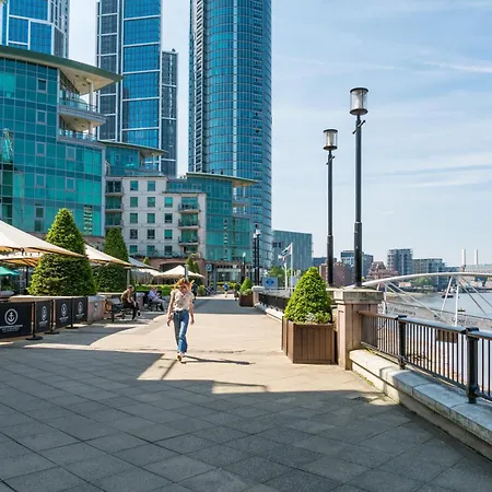 Vauxhall Luxury Manhattan London Exterior photo